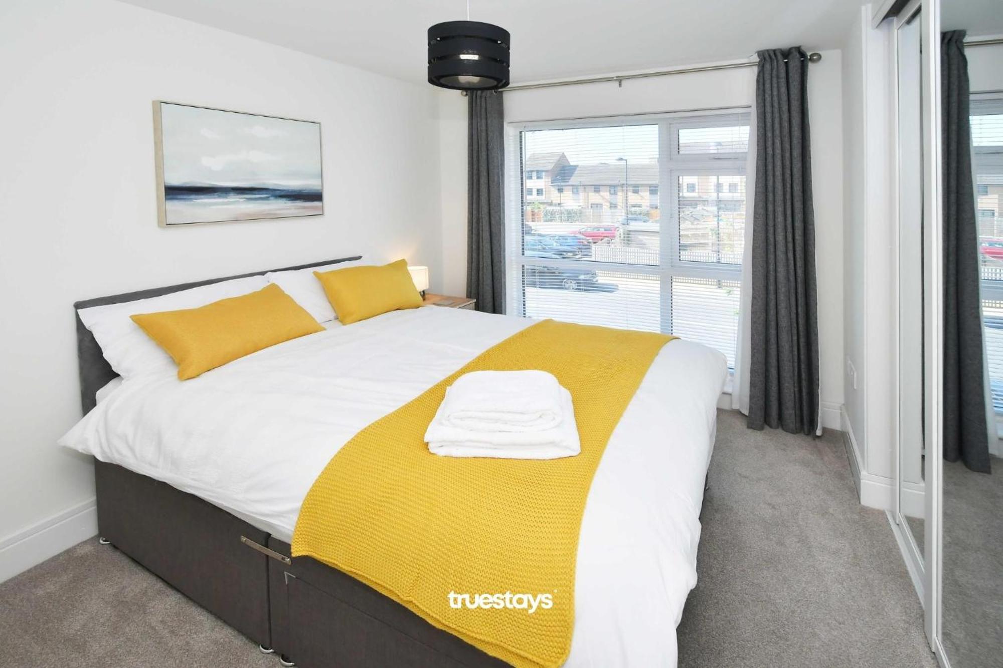 Regal House By True Stays - 3 Bedroom House In Stoke-On-Trent Экстерьер фото